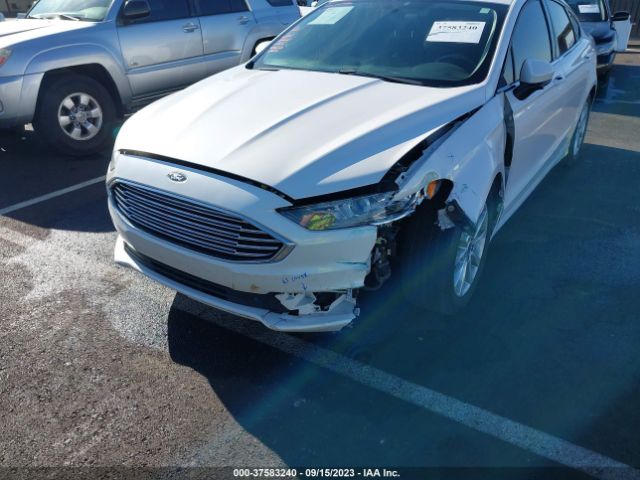 3FA6P0H73HR110517 Ford FUSION SE