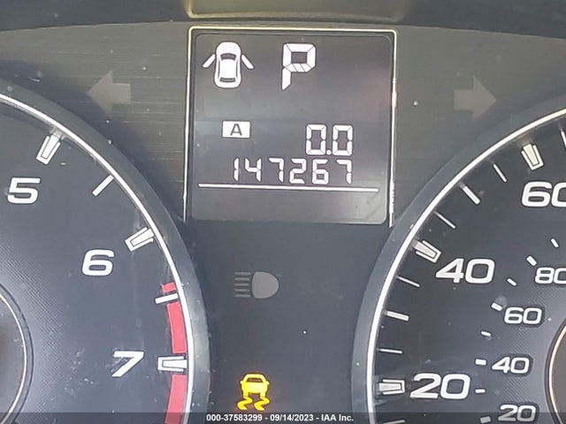 2011 SUBARU LEGACY 2.5I PREM AWP/PWR MOON VIN: 4S3BMBG62B3261389