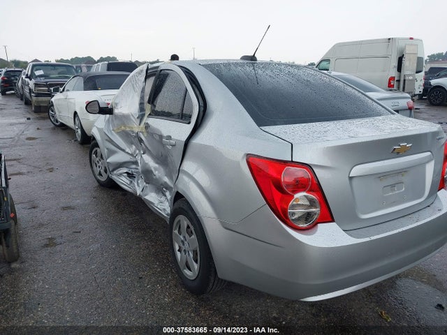 Chevrolet SONIC LS 2016 1G1JA5SH6G4112413 Image 3