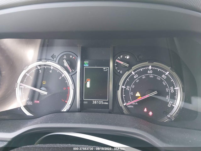 Toyota 4RUNNER SR5 2020 JTEBU5JRXL5830768 Image 7
