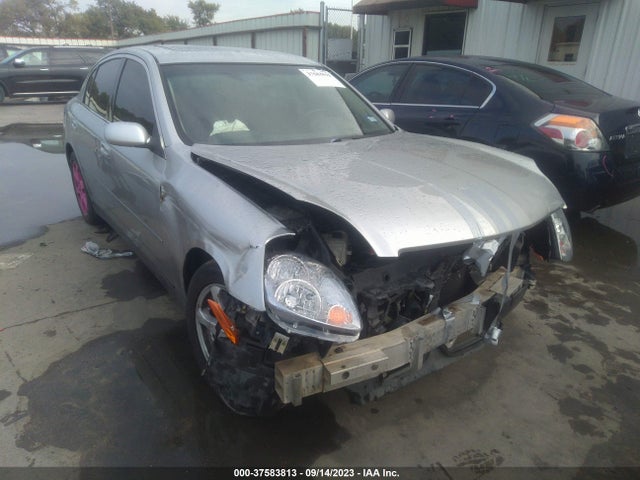 2004 INFINITI G35 SEDAN W/LEATHER VIN: JNKCV51E34M618495