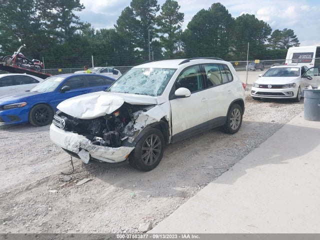 2018 VOLKSWAGEN TIGUAN LIMITED 2.0T VIN: WVGAV7AX1JK000133