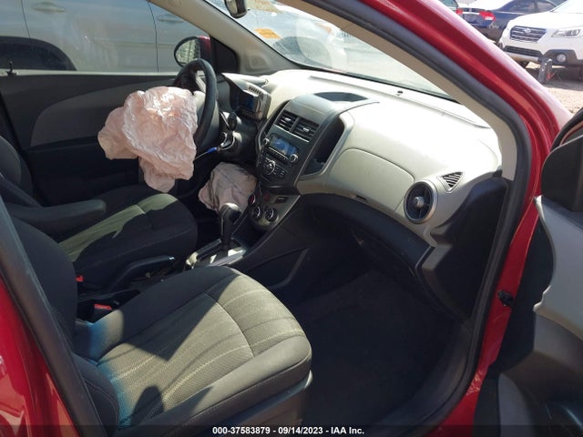 Chevrolet SONIC LT 2014 1G1JC6SH6E4117110 Image 5