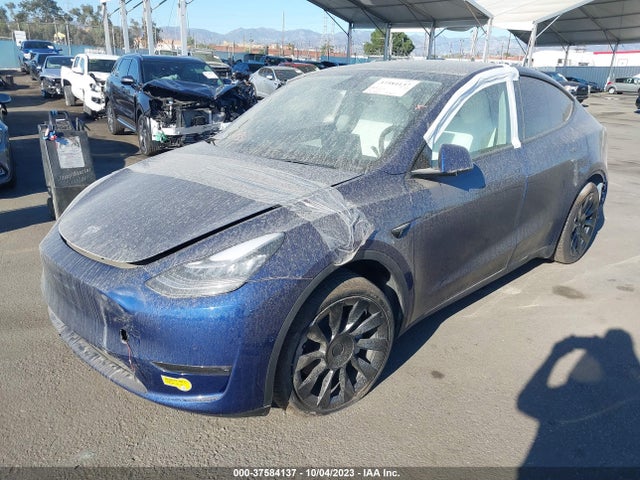 Tesla Model Y Long Range 2022 7SAYGAEE3NF490230 Image 2