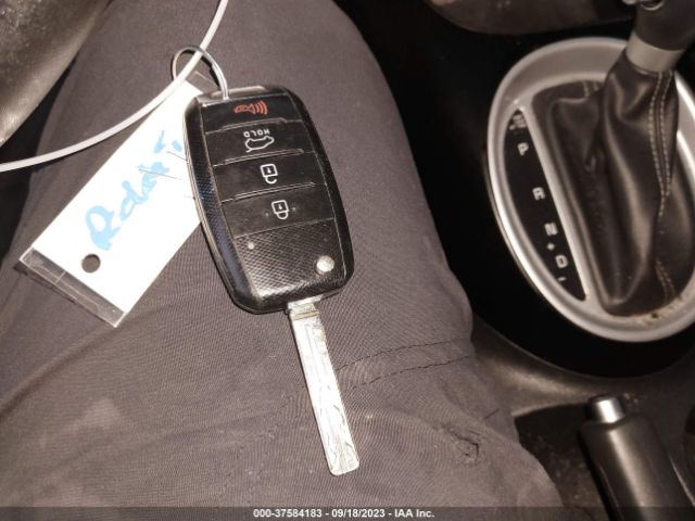 KNDJP3A52J7888173 KIA SOUL +