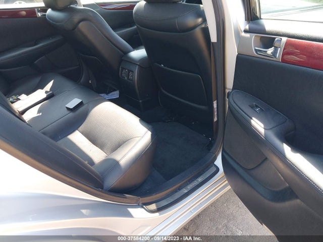 2005 LEXUS ES 330 VIN: JTHBA30G455133423