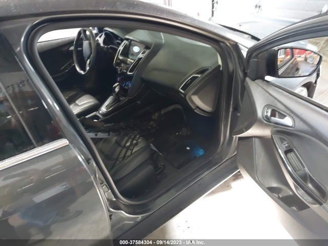 2017 FORD FOCUS TITANIUM VIN: 1FADP3N25HL268194