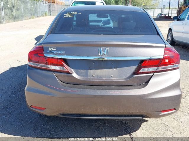19XFB2F50EE049104 Honda Civic Sedan Lx