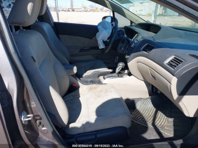19XFB2F50EE049104 Honda Civic Sedan Lx