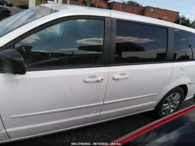 2C4RDGBGXHR624811 Dodge Grand Caravan Se