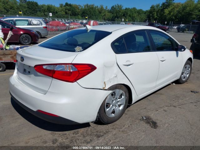 KNAFX4A64F5377472 KIA FORTE LX