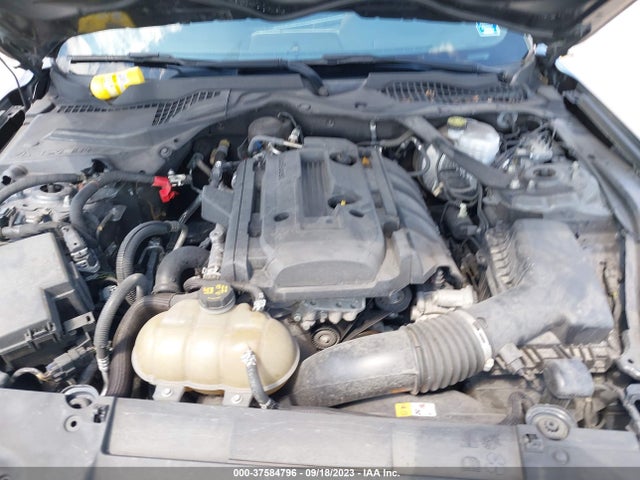 Ford Mustang Ecoboost 2018 1FATP8UH9J5132983 Image 10