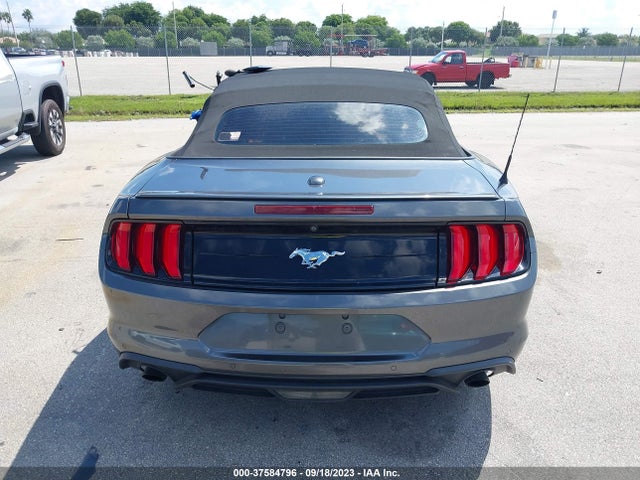 Ford Mustang Ecoboost 2018 1FATP8UH9J5132983 Image 15