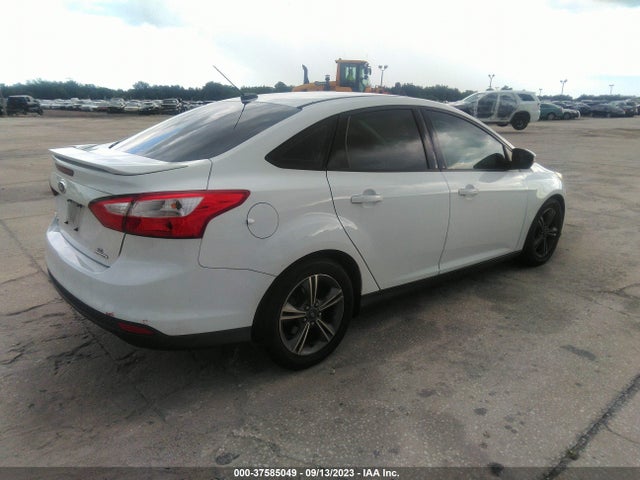 2014 FORD FOCUS SE VIN: 1FADP3F29EL244118