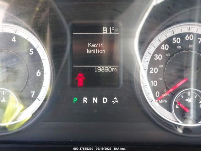 2013 RAM 1500 EXPRESS VIN: 3C6JR6AT0DG557053