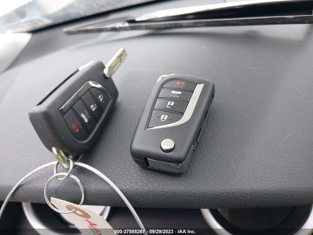Toyota CAMRY LE 2023 4T1C11AK1PU744088 Image 3