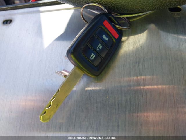 1HGCR2F38EA004395 Honda Accord Sedan Lx