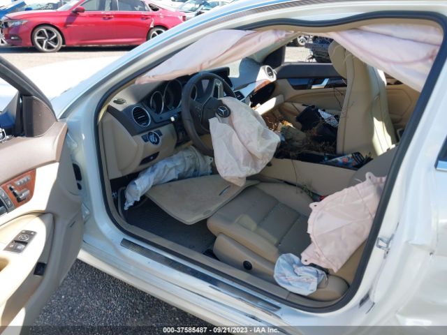 WDDGJ8JB6FG436013 Mercedes-Benz C-class C 350