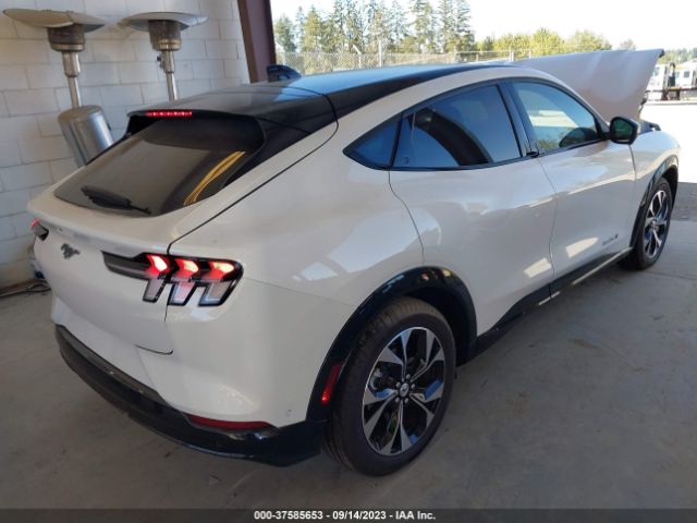 3FMTK3SU8NMA56499 Ford Mustang Mach-e Premium