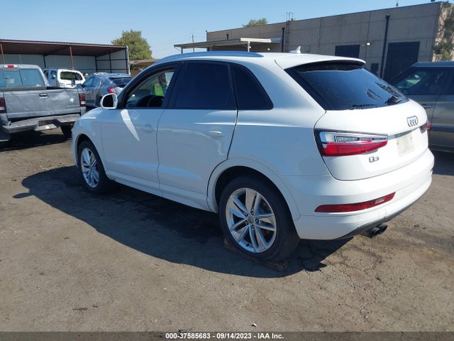 WA1BCCFS1HR016588 Audi Q3 PREMIUM