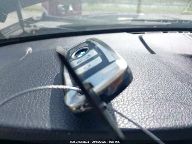 WBA8E1G52GNT37548 BMW 3 Series 320i