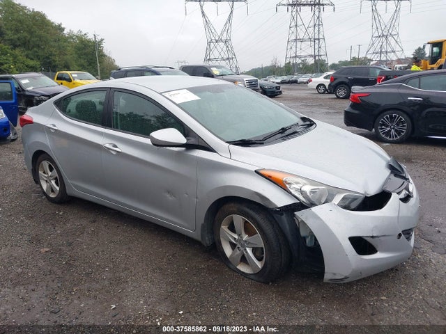 2013 HYUNDAI ELANTRA GLS VIN: 5NPDH4AE2DH284655