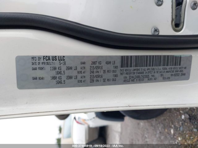 3C4NJDAB8JT423925 Jeep Compass Sport