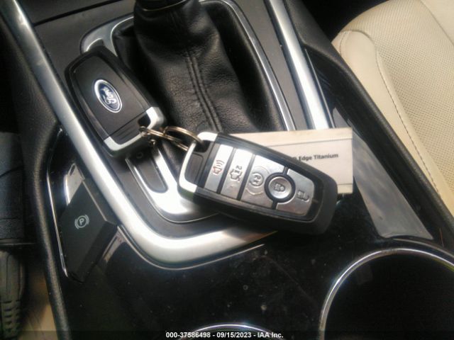 2FMPK3K95JBB35542 Ford Edge Titanium