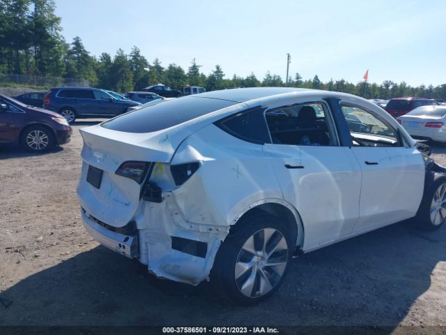 7SAYGDEE2PF799949 Tesla Model Y Long Range