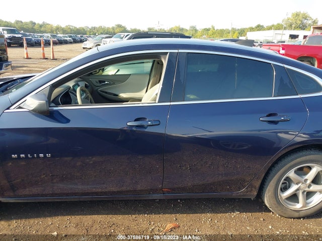 Chevrolet MALIBU LS 2018 1G1ZB5ST5JF220053 Image 14