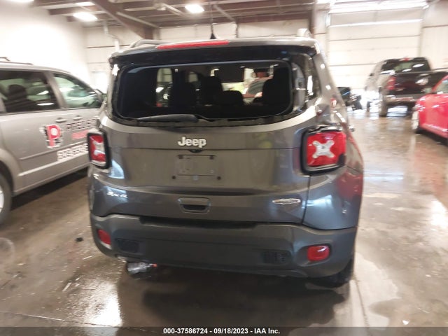 ZACNJBBB7KPK05998 Jeep Renegade Latitude