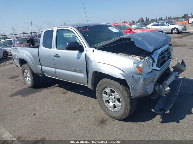 2015 TOYOTA TACOMA VIN: 5TFUX4EN0FX032374
