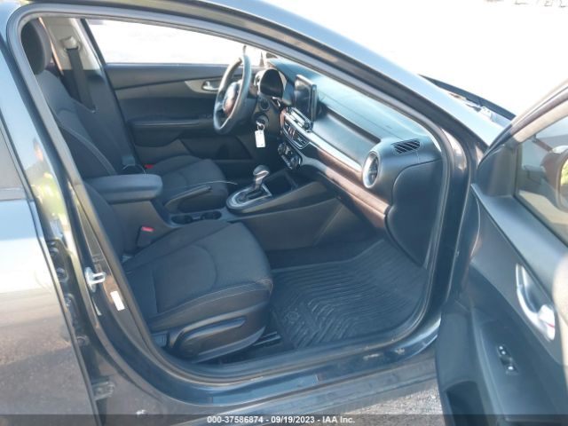 3KPF24ADXKE010705 KIA Forte Lxs