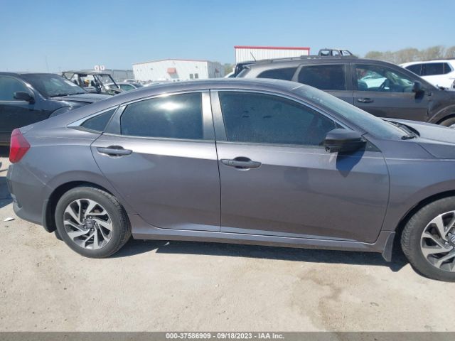 19XFC2F7XGE092124 Honda Civic Sedan Ex