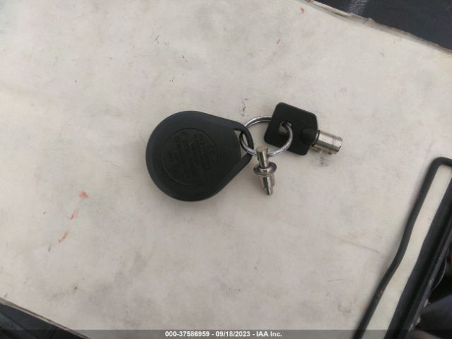 2012 HARLEY-DAVIDSON FLHX 1HD1KBM32CB688413 Photo 10