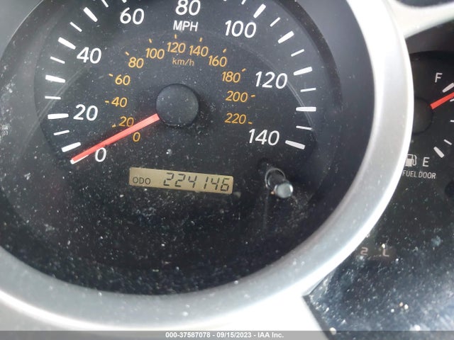 2004 TOYOTA HIGHLANDER VIN: JTEDP21A940021916