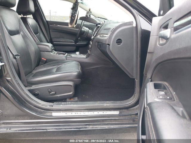 2C3CCAEG0HH663189 Chrysler 300 300c