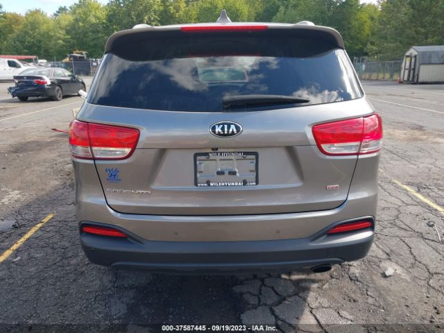 5XYPGDA32GG171072 KIA SORENTO LX