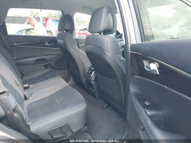 5XYPGDA32GG171072 KIA SORENTO LX