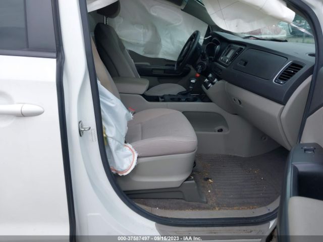 KNDMB5C16J6383163 KIA SEDONA LX
