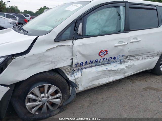 KNDMB5C16J6383163 KIA SEDONA LX