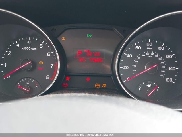 KNDMB5C16J6383163 KIA SEDONA LX
