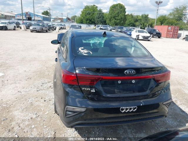 3KPF24AD4KE034949 KIA FORTE FE