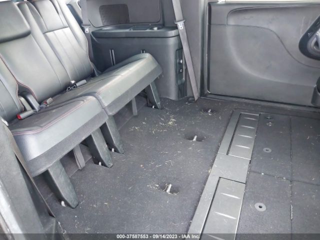 2C4RDGEGXJR140493 Dodge Grand Caravan Gt