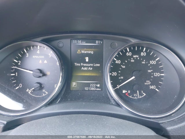 2017 NISSAN ROGUE SL VIN: 5N1AT2MTXHC828204