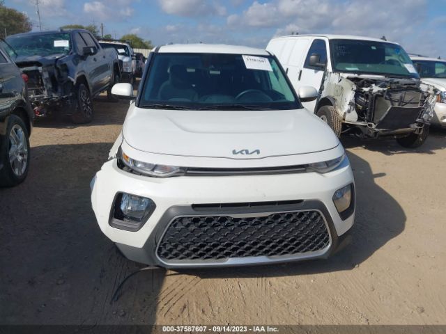 KNDJ23AU1N7157990 KIA SOUL LX