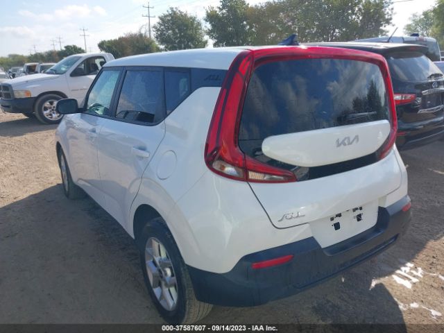 KNDJ23AU1N7157990 KIA SOUL LX