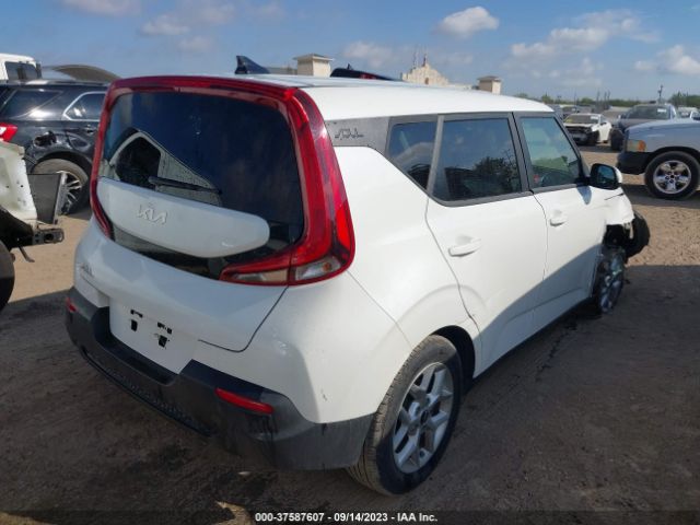 KNDJ23AU1N7157990 KIA SOUL LX