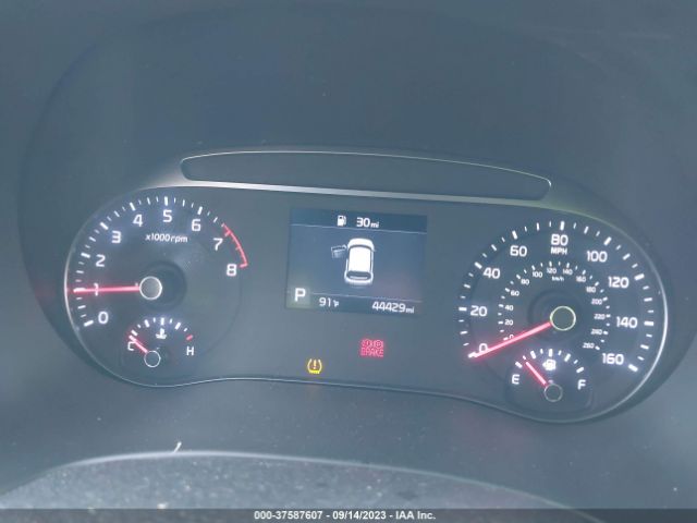KNDJ23AU1N7157990 KIA SOUL LX