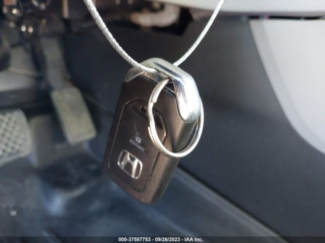 5FNYF6H99JB032858 Honda Pilot Touring